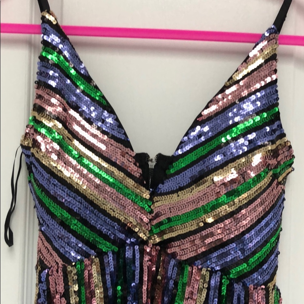 Girly & Flirty & OH SO SEXY SEQUIN MINI DRESS - Picture 5 of 8